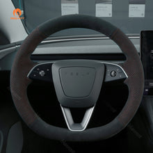 Carica l&#39;immagine nel visualizzatore di Gallery, MEWANT Hand Stitch Car Steering Wheel Cover for 2024 Tesla Model 3 Highland
