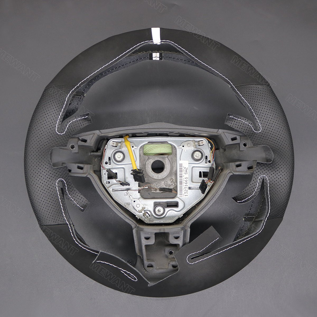 MEWANT Black Leather Suede Carbon Fiber Car Steering Wheel Cover for Opel Vauxhall Astra Signum Vectra for Holden Astra - Alcantara, Leather, Carbon Fiber, Easy Install, Non - Slip, Best Steering Wheel Cover