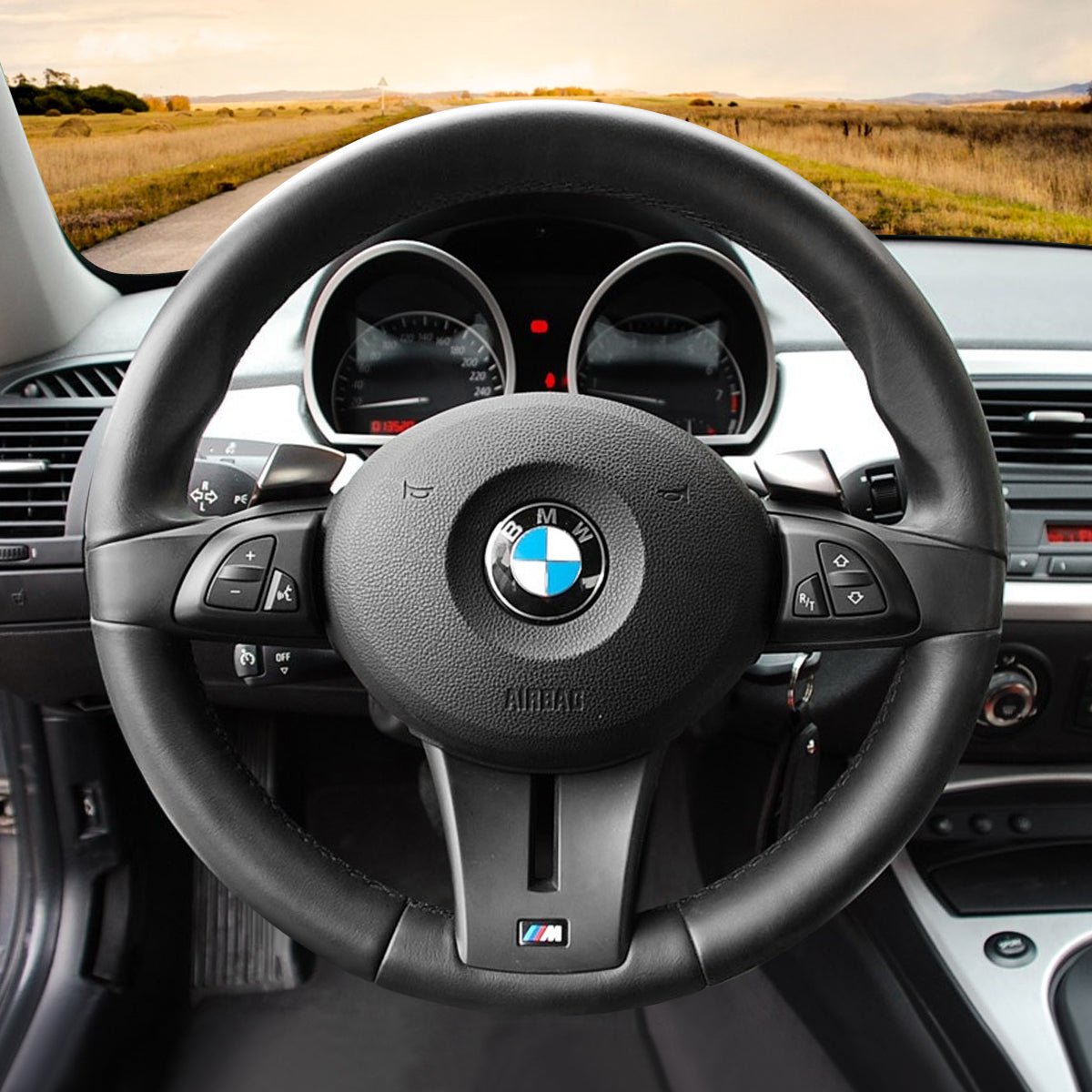 MEWANT Hand Stitch Car Steering Wheel Cover for BMW Z4 E85 E86 / Z4 M - Mewant Cover