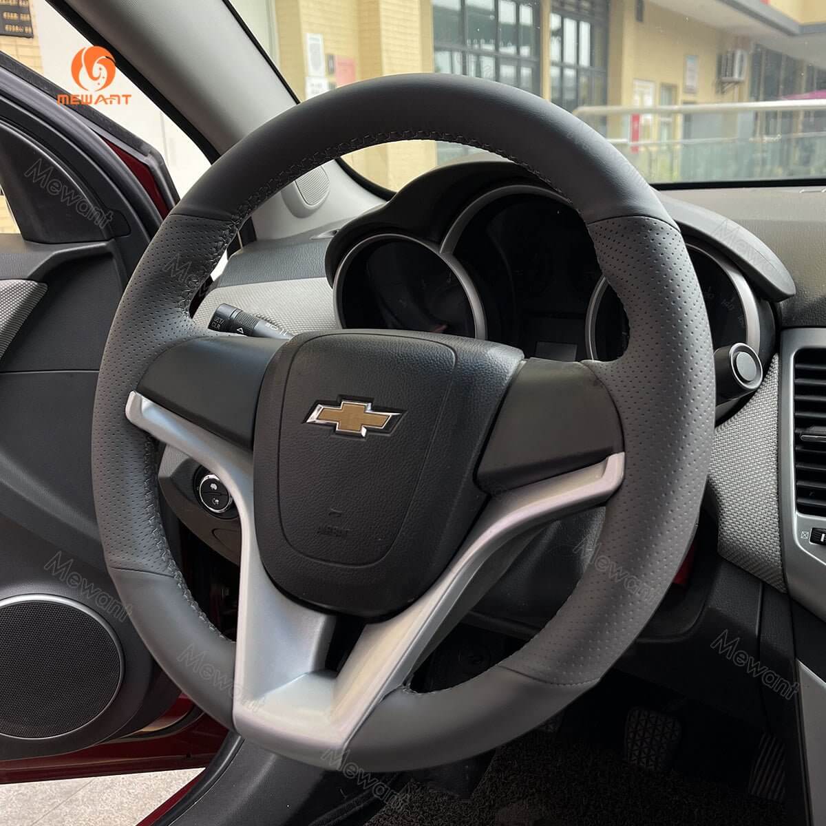 MEWANT Hand Stitch Car Steering Wheel Cover for Chevrolet Cruze Aveo Orlando / Holden Cruz / Ravon R4 / for Holden Barina - Alcantara, Leather, Carbon Fiber, Easy Install, Non - Slip, Best Steering Wheel Cover