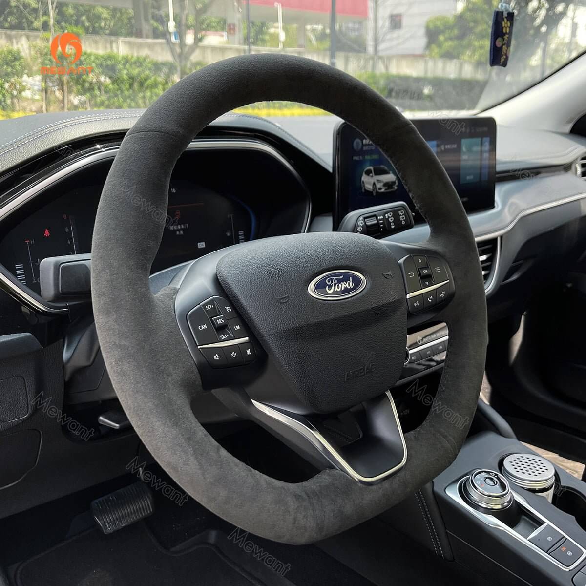 MEWANT Leather Suede Car Steering Wheel Cover for Ford Escape ST - Line/ Escape/ Ford Focus ST - Line/ Focus ST/ Kuga ST - Line/ Puma ST - Line/ Puma ST/ Fiesta ST - Line/ Fiesta ST - Alcantara, Leather, Carbon Fiber, Easy Install, Non - Slip, Best Steering Wheel Cover