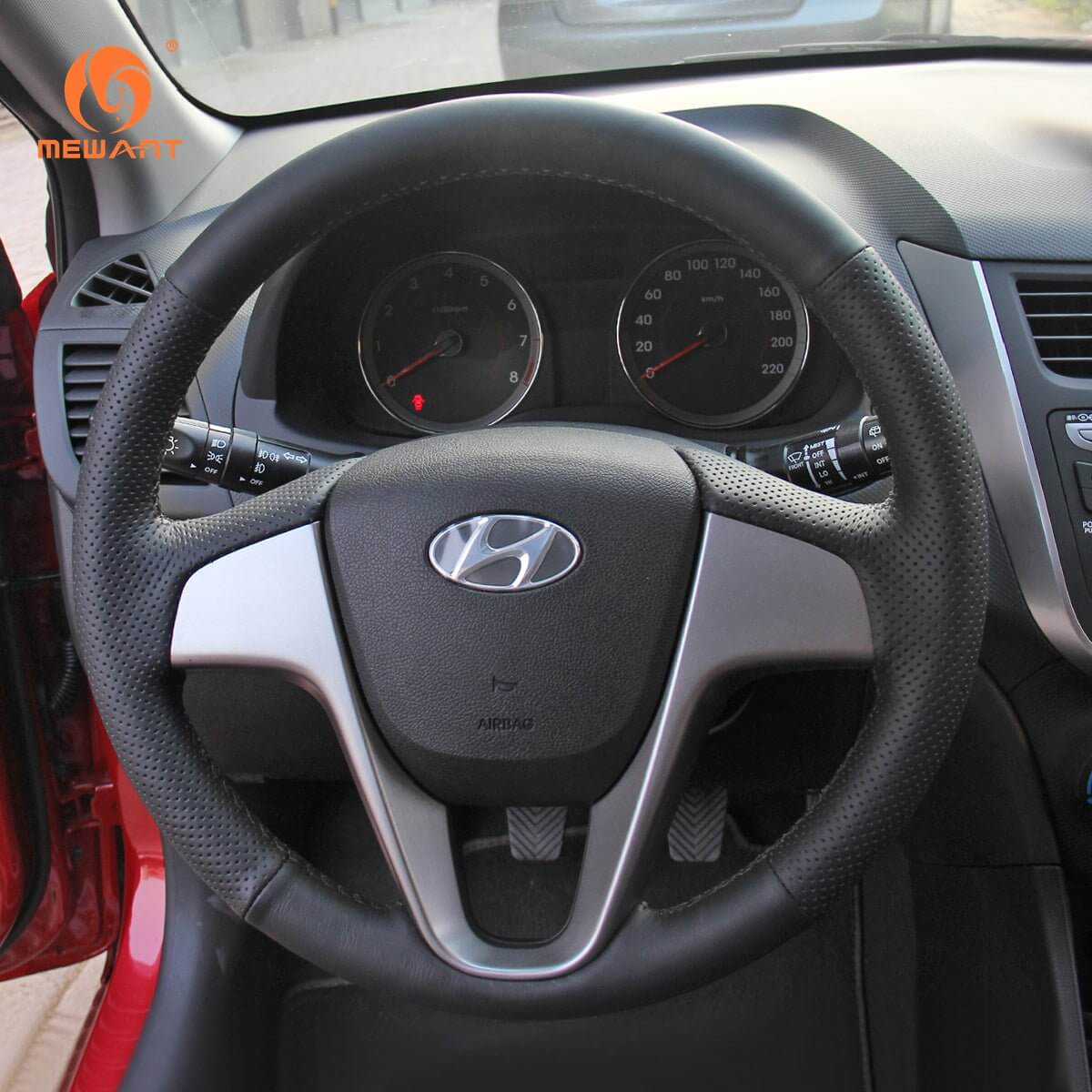 MEWANT Steering Wheel Cover for Hyundai Accent Hyundai i20 2008 - 2019 - Alcantara, Leather, Carbon Fiber, Easy Install, Non - Slip, Best Steering Wheel Cover