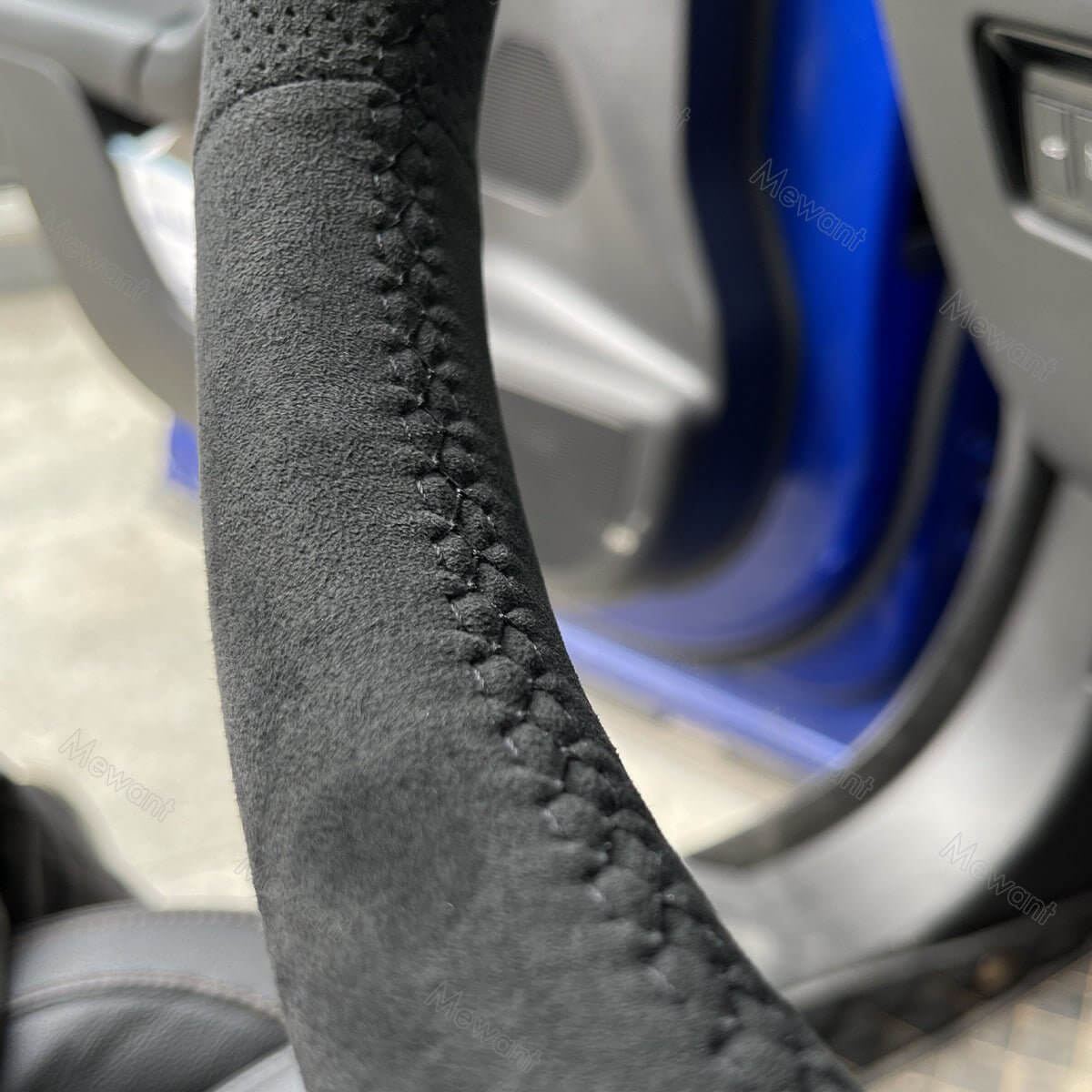 MEWANT Steering Wheel Cover for Jaguar E - Pace F - Pace XF 2017 - 2019 - Alcantara, Leather, Carbon Fiber, Easy Install, Non - Slip, Best Steering Wheel Cover
