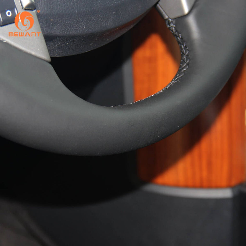 MEWANT Steering Wheel Cover for Land Rover Range Rover Sport I L320 LR3 L319 LR2 L359 Freelander 2 II L359 Discovery 3 II L319 2005 - 2010 - Alcantara, Leather, Carbon Fiber, Easy Install, Non - Slip, Best Steering Wheel Cover
