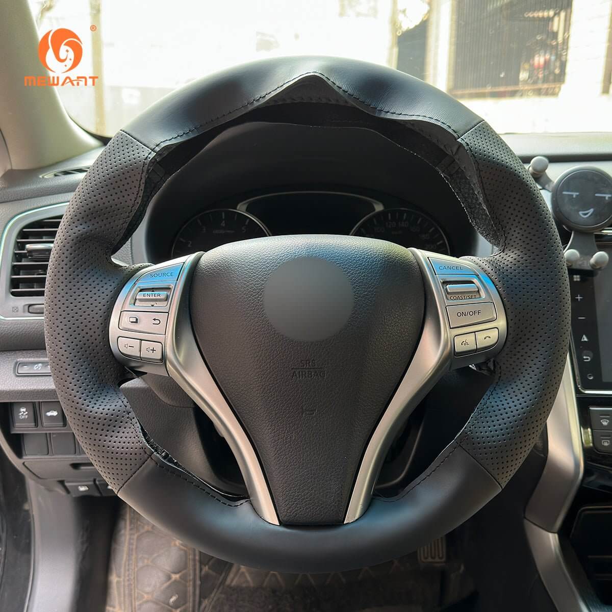 MEWANT Steering Wheel Cover for Nissan Qashqai X - Trail Teana Altima Sentra Tiida Navara Pulsar Rogue Navara D23 2013 - 2020 - Alcantara, Leather, Carbon Fiber, Easy Install, Non - Slip, Best Steering Wheel Cover