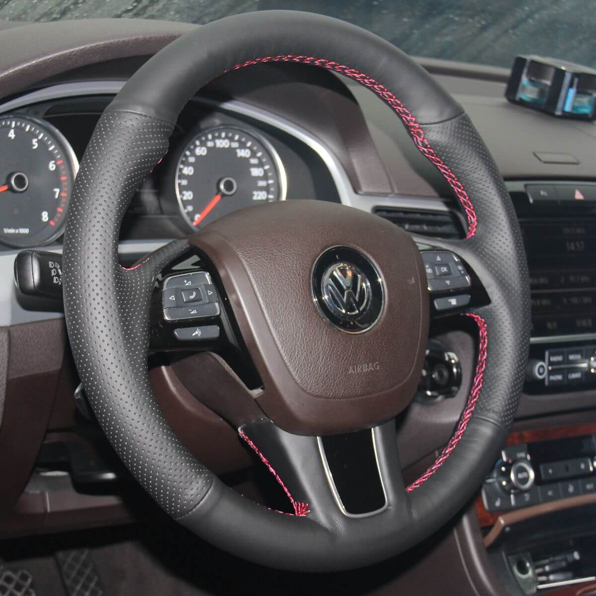 MEWANT Steering Wheel Cover for Volkswagen VW Touareg 2010 - 2018 - Alcantara, Leather, Carbon Fiber, Easy Install, Non - Slip, Best Steering Wheel Cover
