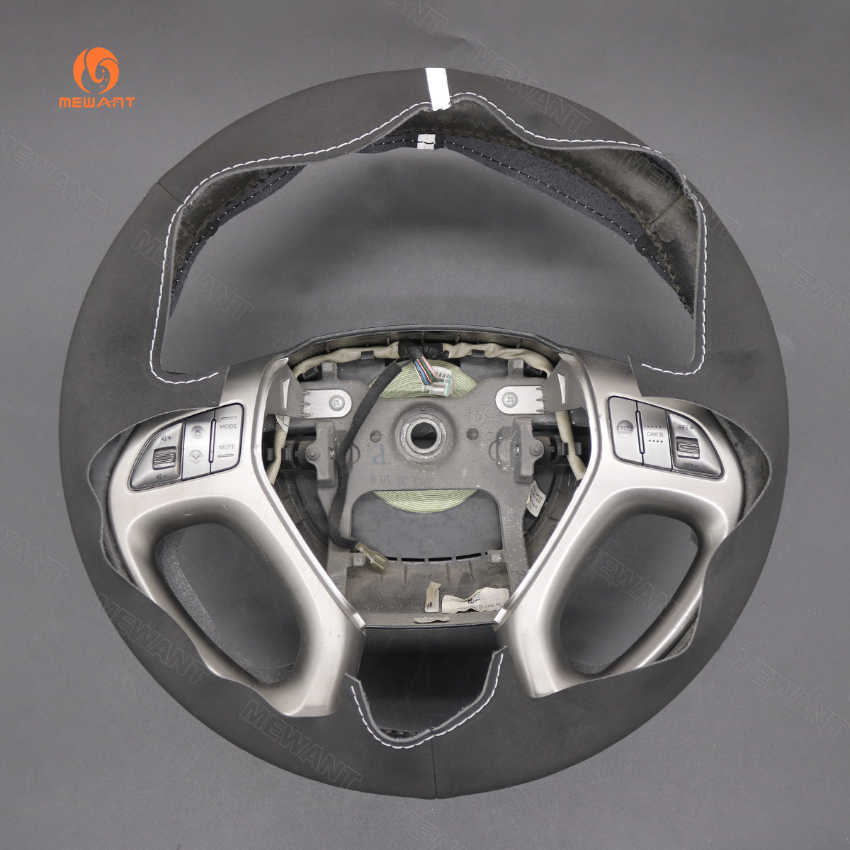 Car steering wheel cover for Hyundai ix35 2010-2016